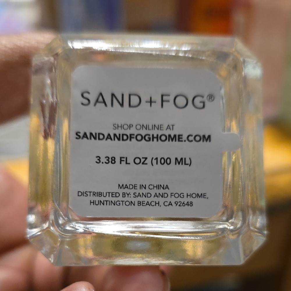 SAND + FOG Dune Eau de Toilette - Gold and Clear - Picture 2 of 2